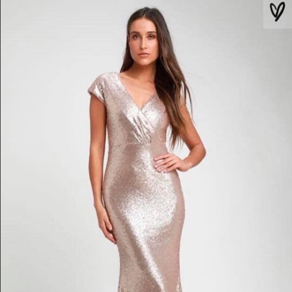 Lulus - Stunning Gold Maxi Dress!!NWT!!